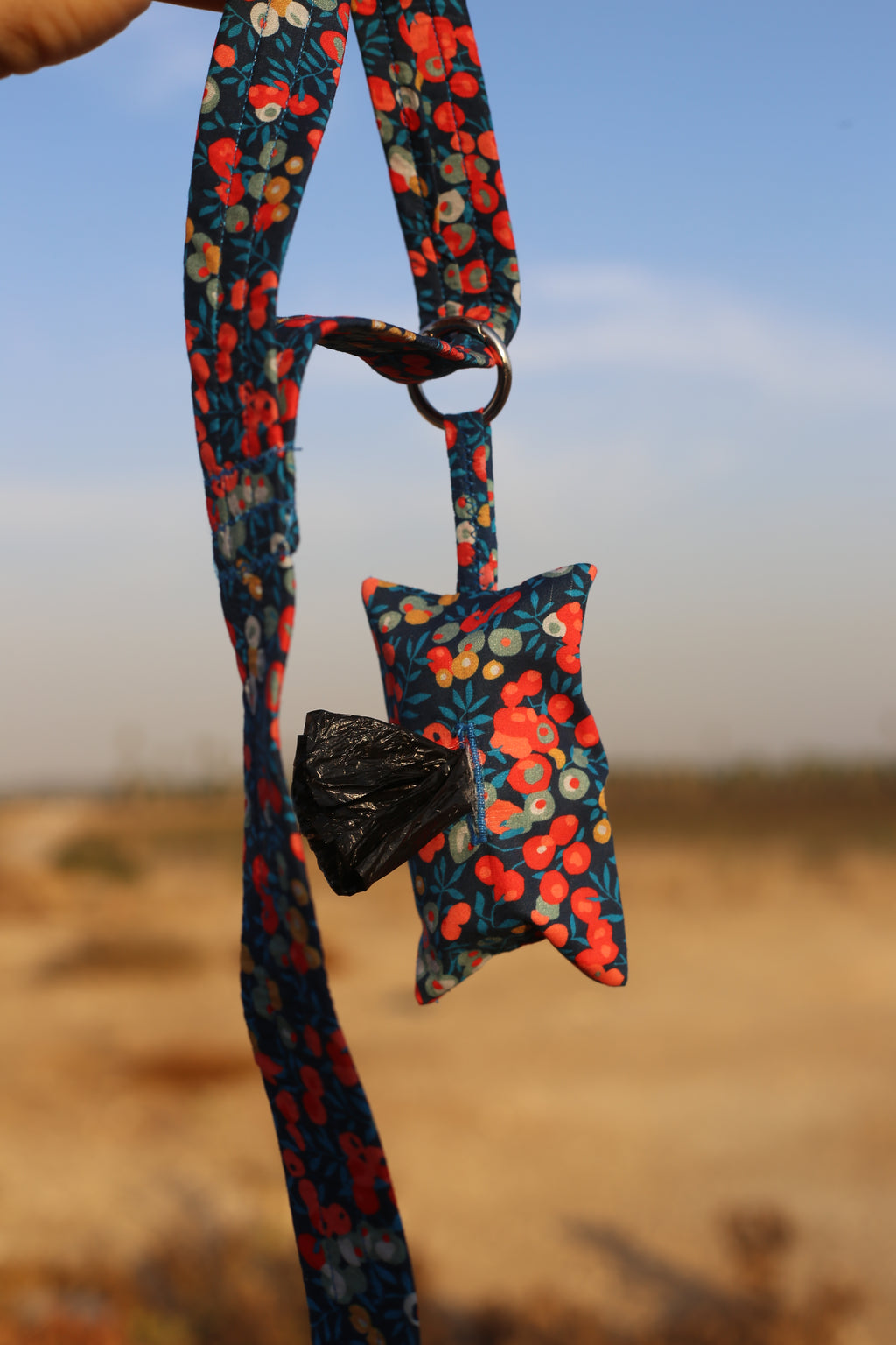 BLUE SAKURA POO POUCH