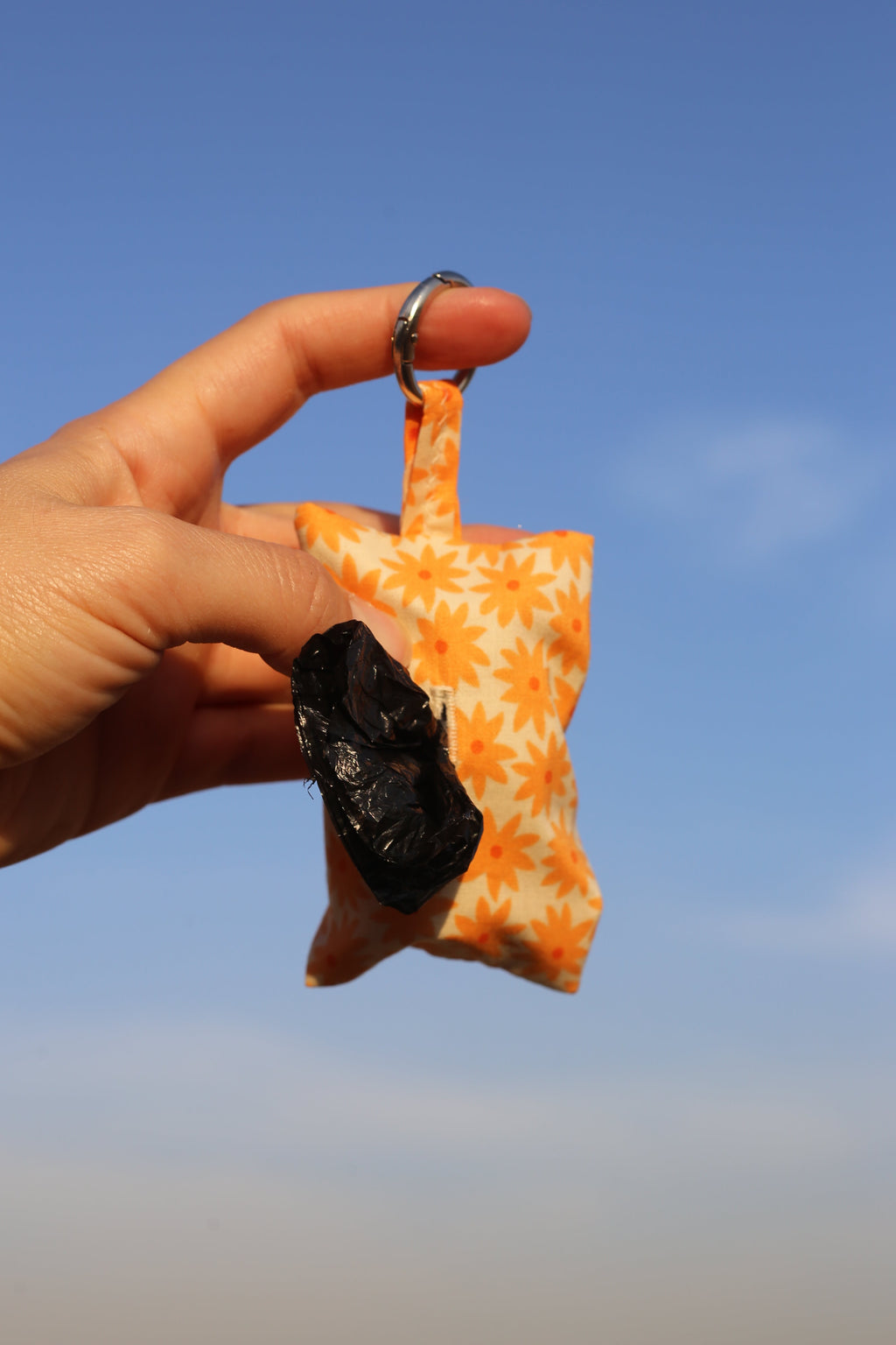 ORANGE GERBERA POO POUCH