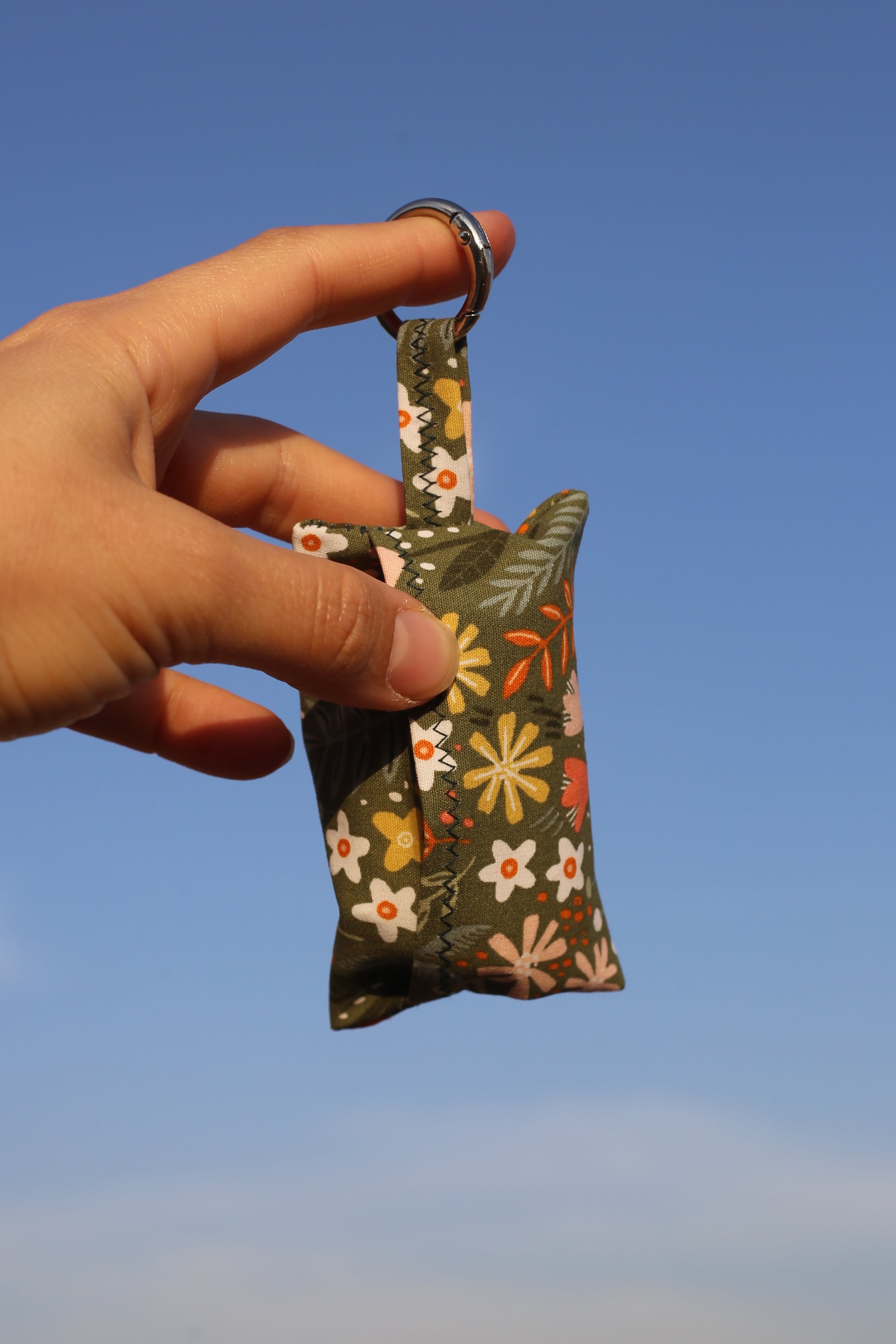 OLIVE GREEN POO POUCH